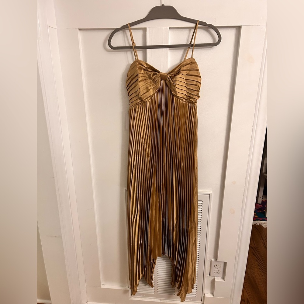 Petal + Pup Vikki Dress Gold NWT Pleated Maxi formal - Picture 4 of 6